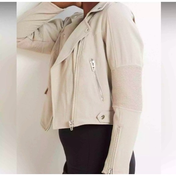 Blank NYC Songbird Crepe Moto Jacket Zip Asymmetric Crop BeigeTaupeSZ S